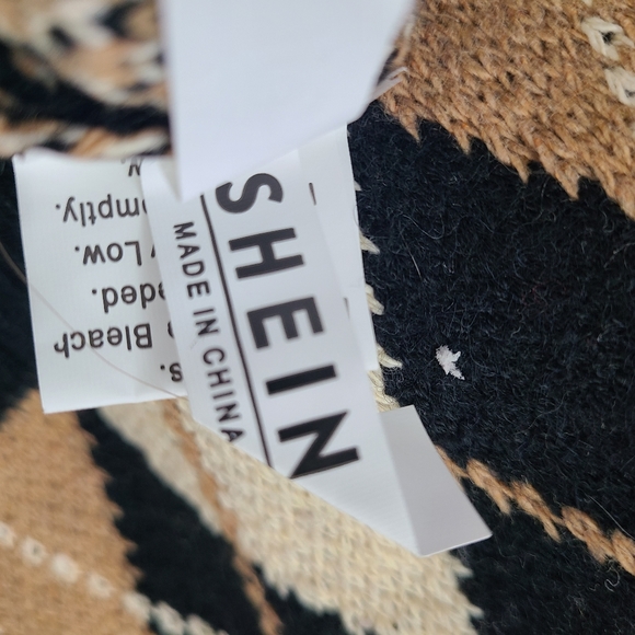 SHEIN Argyle Vest - Picture 4 of 5